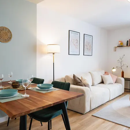 Διαμέρισμα Lux Near Frankfurt, 6p *